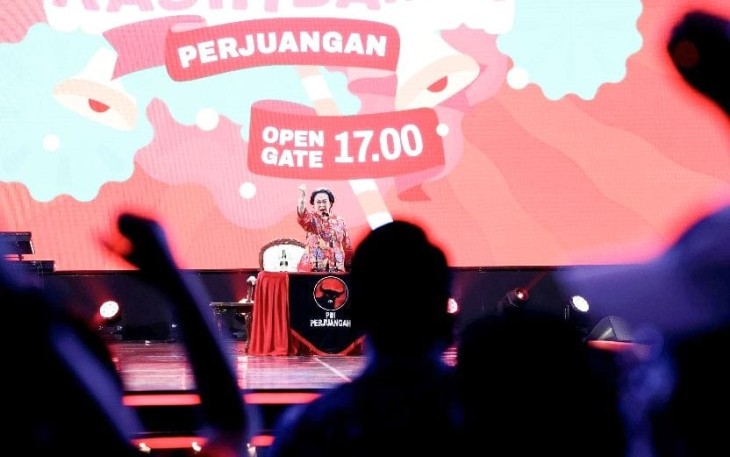 Ketua Umum Prof.Dr.(HC) Megawati Soekarnoputri pidato refleksi saat perayaan Natal yang digelar PDI Perjuangan (PDIP) dan Relawan Damai Sejahtera for Ganjar-Mahfud (Reds), di JI-Expo, Kemayoran, Jakarta, Kamis (18/1/2024) kemarin.