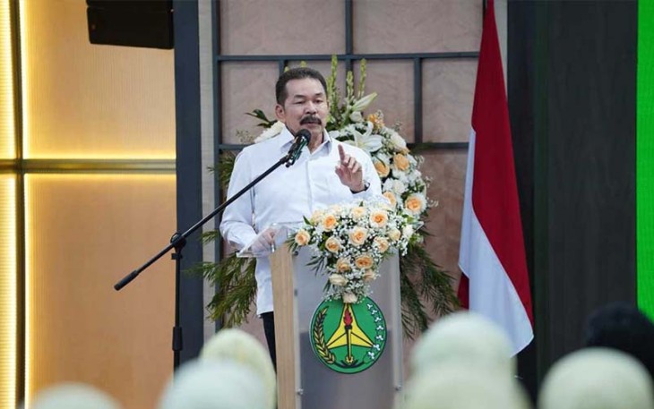 Jaksa Agung ST Burhanuddin dalam acara Pertemuan Konsultasi Ikatan Adhyaksa Dharmakarini (IAD) Pusat dan Ikatan Adhyaksa Dharmakarini (IAD) Lingkungan Kejaksaan Agung Tahun 2024.