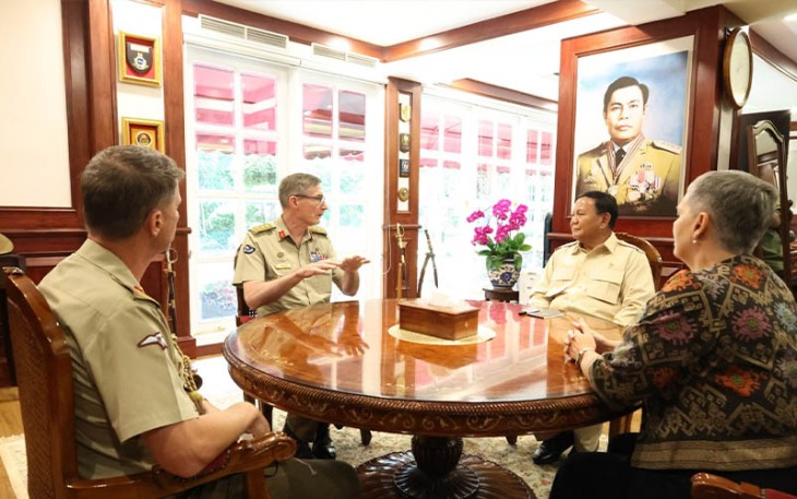 Menhan Prabowo saat Terima Kunjungan Panglima Angkatan Bersenjata Australia di Kantor Kementerian Pertahanan RI.