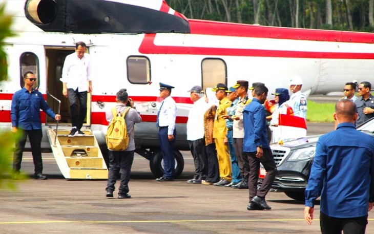 Danlanal Cilacap saat sambut Kunker Presiden RI