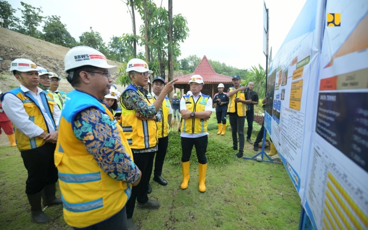 Menteri Pekerjaan Umum Dody Hanggodo saat tinjau Bendungan Jragung di Kabupaten Semarang