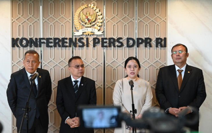 Puan usai menghadiri rapat paripurna di Gedung Nusantara II, Senayan, Jakarta, Selasa (4/11/2025).