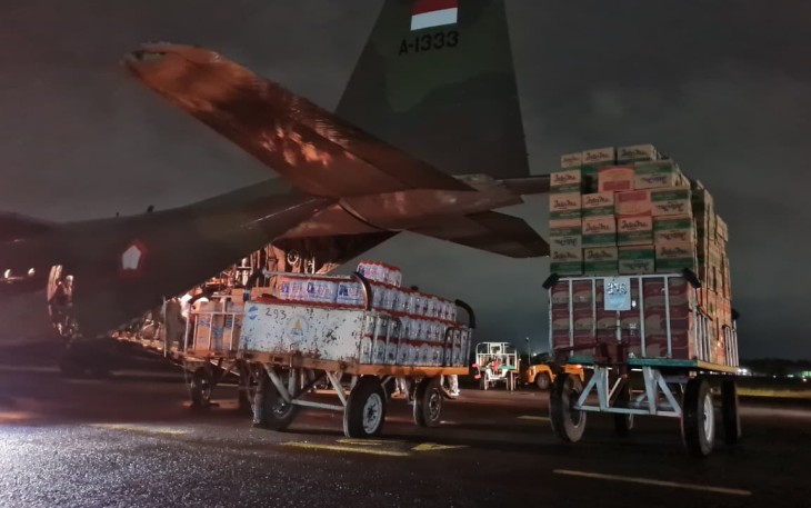 Lanud SMH saat Kirim 14 Ton Bantuan Kemanusiaan untuk Aceh, Sumut, dan Sumbar