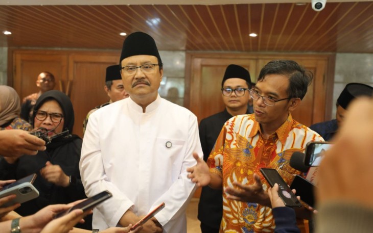 Mensos Saifullah Yusuf saat mberikan keterangan pers di Jakarta, Jum'at (28/2)