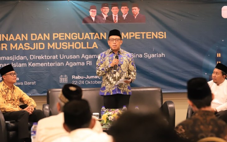 Direktur Urusan Agama Islam dan Bina Syariah, Arsad Hidayat