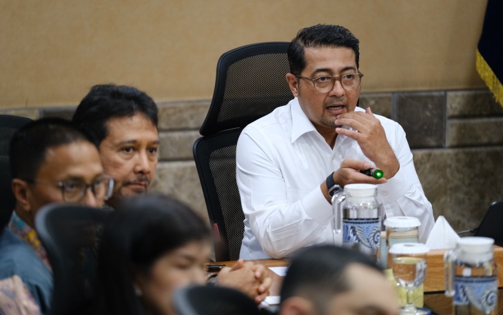 Menekraf/Kabekraf Teuku Riefky Harsya saat menerima audiensi dari Perhimpunan Hotel dan Restoran Indonesia (PHRI).