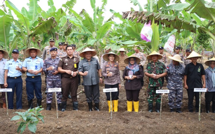 Polres Bintan Dukung Program Gerakan Penanaman Jagung Serentak