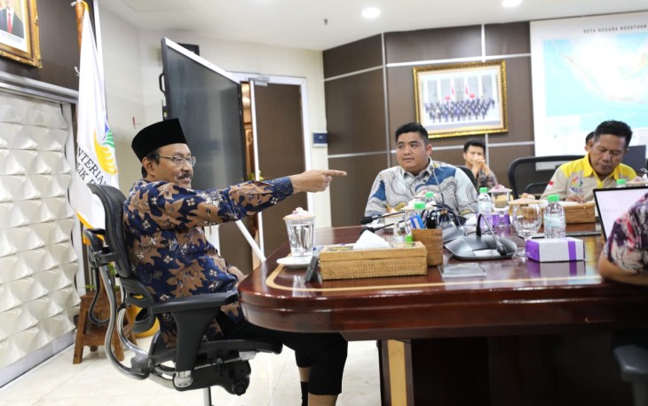 Bupati Bintan Roby Kurniawan bersama beberapa Kepala OPD terkait menyambangi kantor Kementerian Sosial RI, Jakarta Pusat, Kamis (16/10)