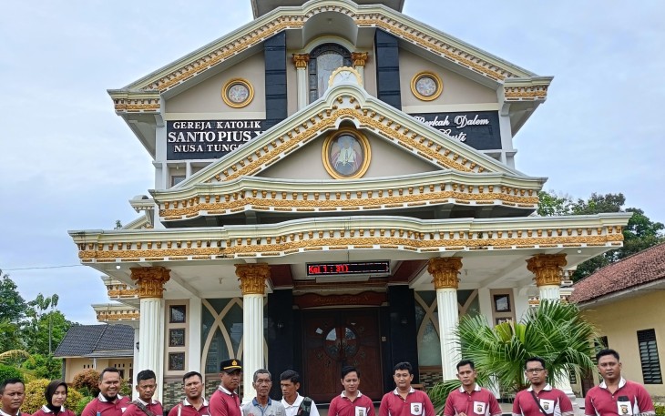 Kapolsek Belitang III Pimpin Kegiatan Bakti Religi