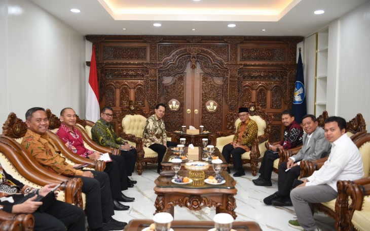 Menteri Pendidikan Dasar dan Menengah (Mendikdasmen), Abdul Mu'ti, menerima kunjungan Kepala Badan Pengendalian Pembangunan dan Investigasi Khusus (BPPIK), Aries Marsudiyanto, di Kompleks Kemendikdasmen, Senayan, Jakarta, Jumat (17/1)