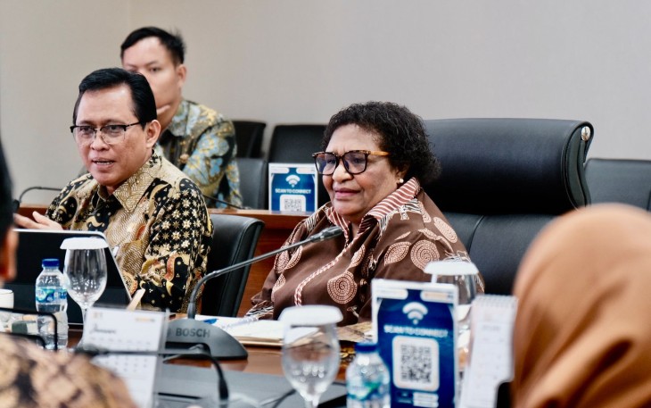 Kementerian Dalam Negeri (Kemendagri) terus mendorong percepatan pembangunan infrastruktur di pusat pemerintahan 4 Daerah Otonom Baru (DOB) di wilayah Papua