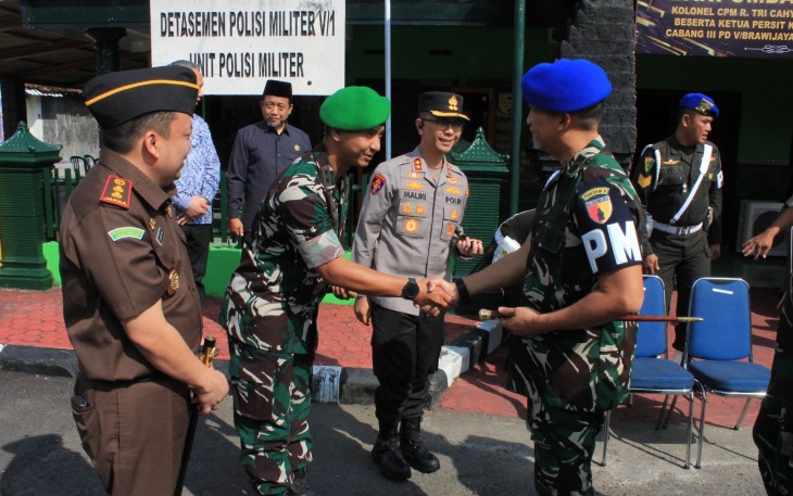 Danpomdam V/Brawijaya Kolonel Cpm Raden Tri Cahyo Budi A, S.I.P., M.H., melakukan kunjungan kerja ke Kabupaten Trenggalek, Jumat (11/7/2025).