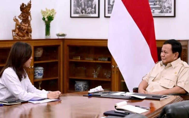 Presiden Prabowo Subianto, saat menerima Menkomdigi, Meutya Hafid, di Istana Merdeka, Jakarta Pusat, Senin (13/01/2025).