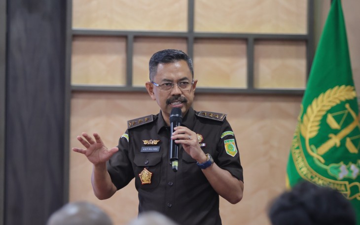 aksa Agung Muda Tindak Pidana Umum (JAM-Pidum) Prof. Dr. Asep Nana Mulyana, S.H., M.Hum
