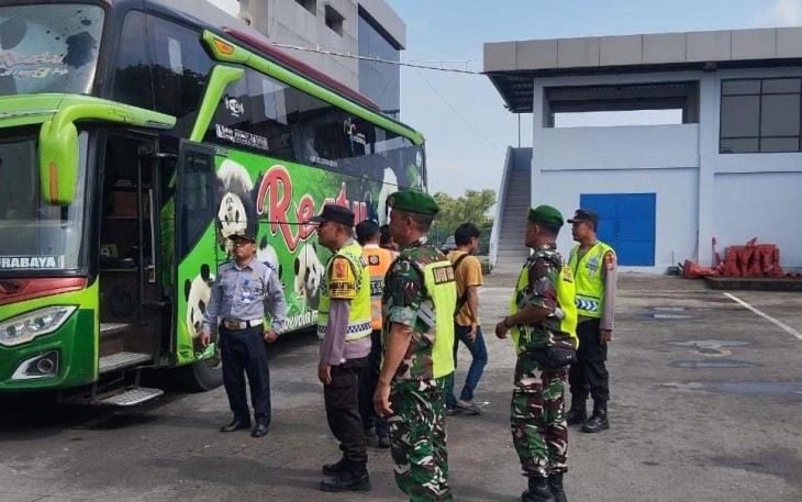 TNI–Polri Siaga di Terminal Purboyo.