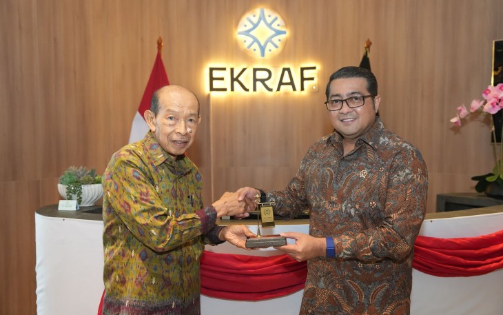 Kementerian Ekonomi Kreatif (Ekraf) menjajaki kolaborasi strategis dengan Asosiasi Eksportir & Produsen Handicraft Indonesia (ASEPHI) untuk memacu ekspor produk kreatif melalui agenda INACRAFT Volume 4 Youthpreneur 2025