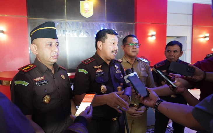 Kepala Kejaksaan Tinggi (Kajati) Kalimantan Barat, Edyward Kaban, S.H., M.H., meresmikan program inovasi baru bernama Dangau Hukum yang diinisiasi oleh Kejaksaan Negeri Sanggau