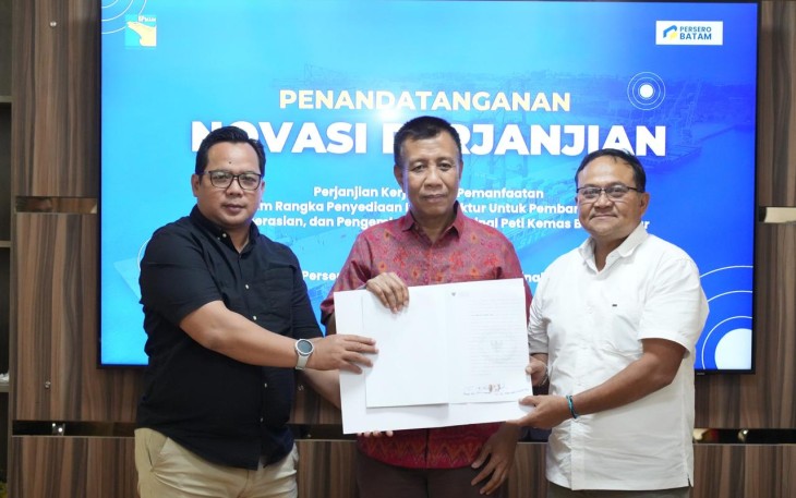 Penandatanganan novasi perjanjian dilakukan oleh Anggota Bidang Pengusahaan BP Batam, Wan Darussalam, Direktur PT Persero Batam, Djoko Prasetyo, dan Direktur PT Batam Terminal Petikemas, Basori Alwi. 