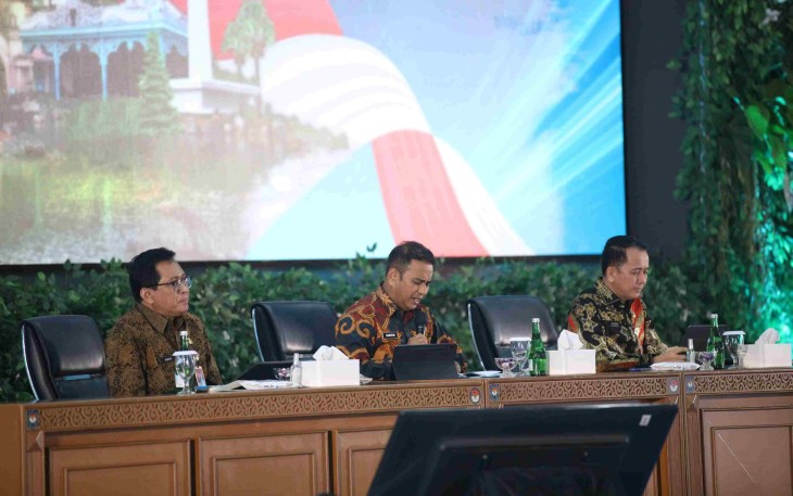 Dirjen Bangda Kemendagri Restuardy Daud 