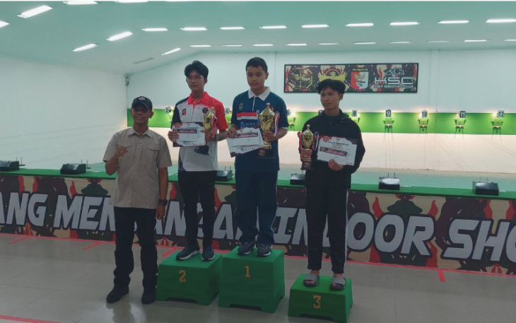Muhammad Aditya Al Jalidin dan Fahmi Ramdhan Ghifary, masing-masing berhasil meraih medali emas dan perunggu dalam kejuaraan tingkat nasional yang memperebutkan Piala Bergilir Danjen Kopassus dan Piala Kiky Shooting Club (KSC).