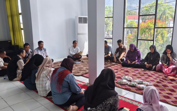 Suasana Pengajian dan doa bersama yang dilaksanakan oleh Kejari Bitung