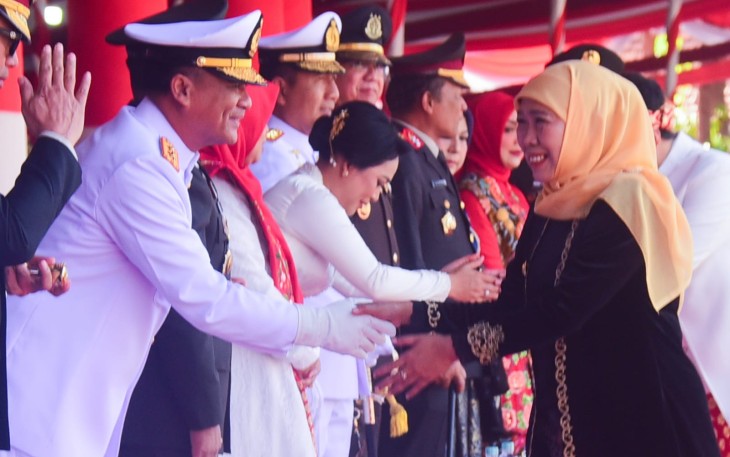 Danpuspenerbal, Laksda TNl Bayu Alisyahbana saat Hadiri Upacara HUT Ke-80 RI di Gedung Negara Grahadi Surabaya