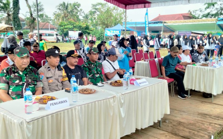 Anggota DPRD Kabupaten Malang dari Fraksi Golkar, Sudarman, serta Camat Gedangan yang baru, Yateno, S.H., M.Si., yang diwakili Kasi Trantib Kecamatan Gedangan, Kaselan, S.E. Unsur Muspika, para kepala desa, dan tokoh masyarakat turut memeriahkan kegiatan.