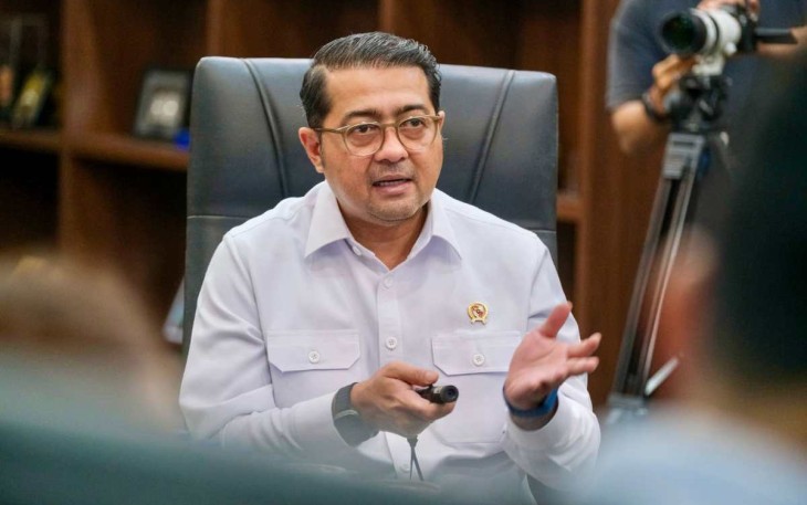 Menekraf Teuku Riefky Harsya 
