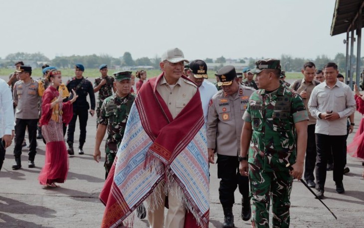 Pangdam I/BB Mayjen TNI Rio Firdianto Saat Mendampingi Menteri Pertahanan RI