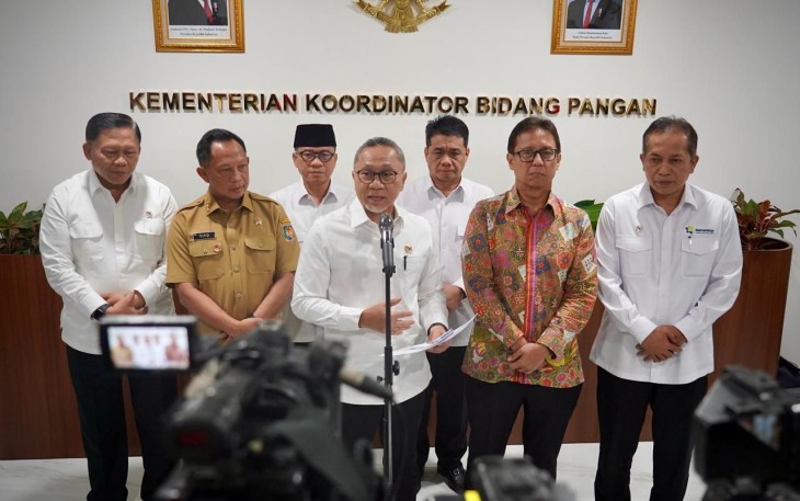 Menko Bidang Pangan Indonesia, Zulkifli Hasan yang juga Kepala Satuan Tugas (Satgas) saat memberi keterangan pers.