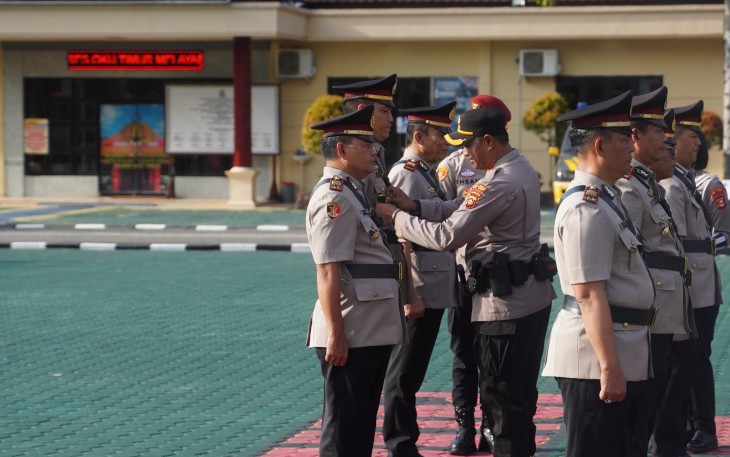 Kapolres Oku Timur Pimpin Sertijab Polsek Jajaran 