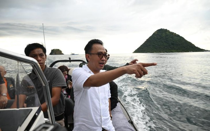 Wakil Ketua Komisi XII DPR RI Bambang Haryadi saat meninjau langsung kawasan wisata prioritas nasional tersebut, Kamis (24/4/2025)
