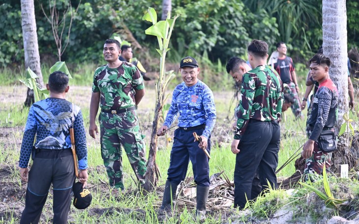 Memperkuat Program Ketahanan Pangan Lanud RSA Natuna Taman Bibit Pisang Kapok dan Ulin