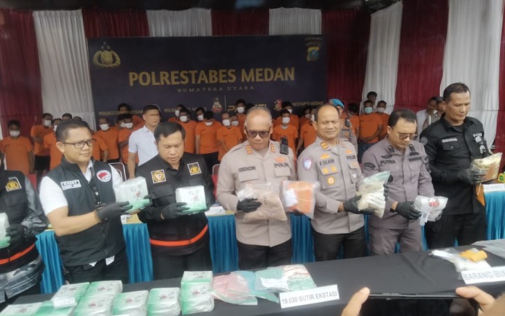 Kapolrestabes Medan Paparkan Kasus Sekaligus Pemusnahan Barang Bukti Narkotika