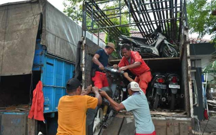 Penyelundupan motor di Pelabuhan Merak Banten