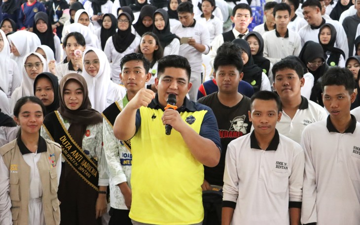 Bupati Bintan Roby Kurniawan 