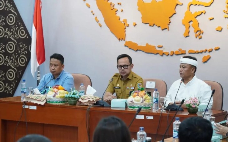 Walikota Depok Supian Suri bersama Wamendagri Bima Arya