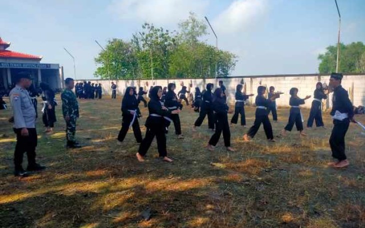 Ujian kenaikan tingkat PSHT di wilayah desa binaan 