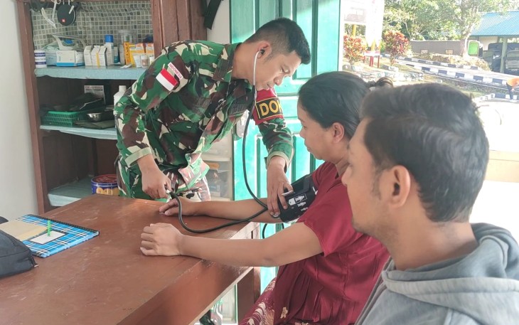 Pengecekan kesehatan ibu hamil