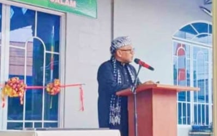 Wali Kota Tanjungpinang, Lis Darmansyah, meresmikan peningkatan status Surau As Salam menjadi masjid di Jalan Pengibu, Perumahan Sei Jang, Kecamatan Bukit Bestari, Jumat (27/6/2025)