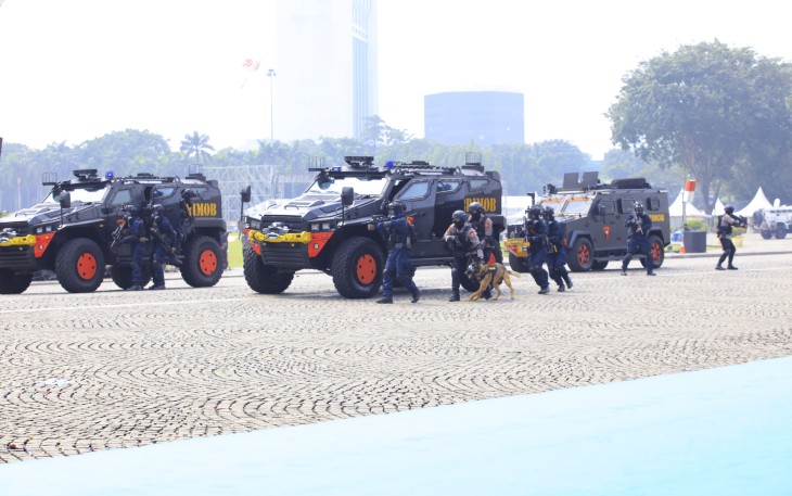 Berbagai atraksi Polri akan ditampilkan, mulai dari aksi udara hingga demonstrasi darat yang menggambarkan profesionalisme dan kesiapan Polri dalam menjaga keamanan negara