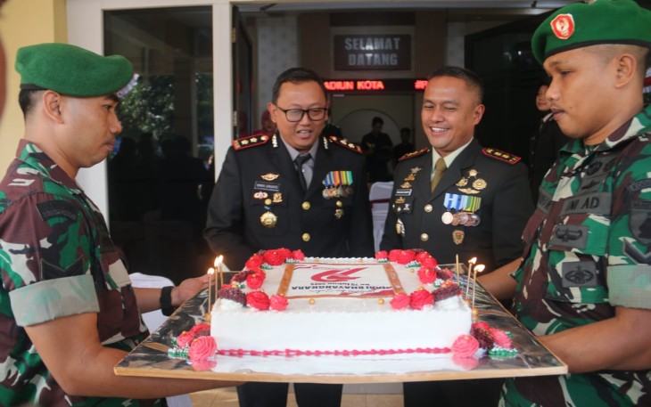 HUT Polri ke 79, Dandim 0803/Madiun Berikan Kejutan kepada Kapolres