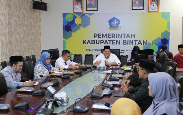 Bupati Bintan Roby Kurniawan menyambut hangat kunjungan silahturahmi Lembaga Adat Melayu (LAM) Bintan Masa Khidmat 2025-2030 berdasarkan Musyawarah Daerah (Musda) LAM Bintan ke IV beberapa waktu lalu