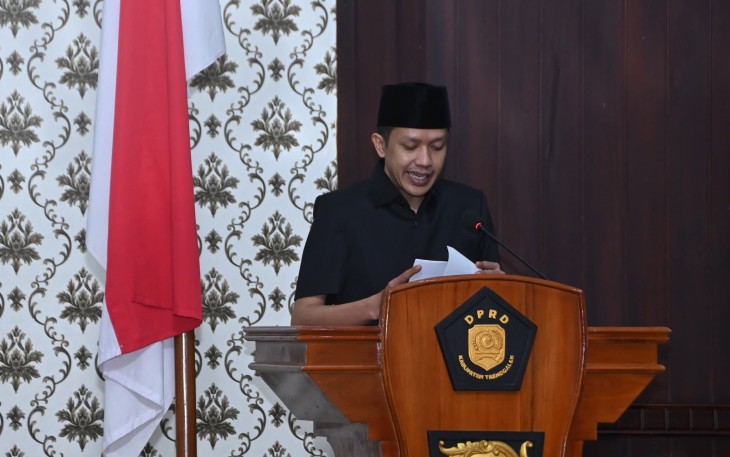 Wakil Bupati Trenggalek, Syah Muhamad Natanegara, saat mewakili Bupati Trenggalek, dalam agenda Sidang Paripurna DPRD Kabupaten Trenggalek, Jum'at (20/7/2025)