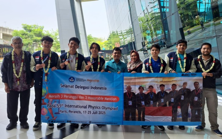 Siswa Indonesia Raih Tiga Medali Perunggu dan Dua Honorable Mention pada Olimpiade Fisika Internasional di Prancis