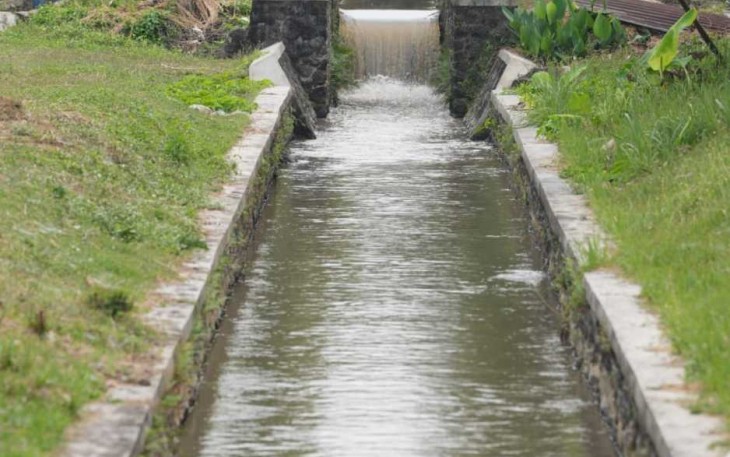 Saluran irigasi pemanfaatan bendungan Sermo Kulon Progo 