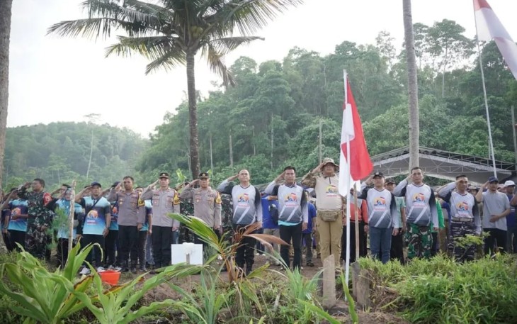 Tim Pesisir Timur Ekspedisi Merah Putih 70-Mile Sea Paradise