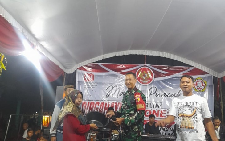 Babinsa Koramil Karangjati Hadiri Malam Puncak Gebyar HUT RI ke-80 di Desa Gempol