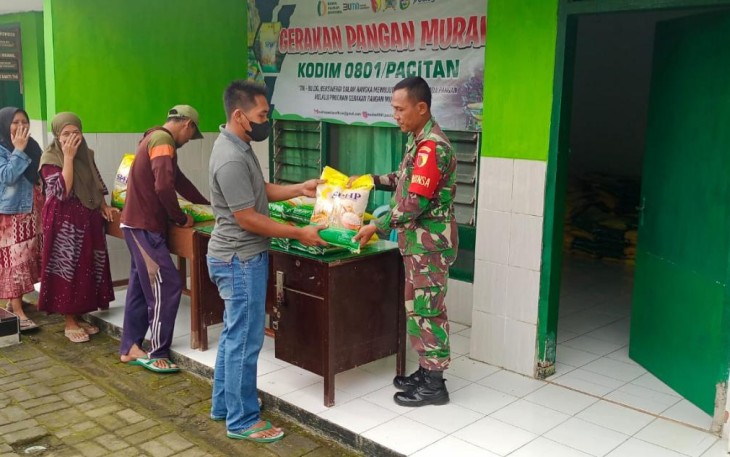 Penyaluran Beras SPHP Kodim Pacitan