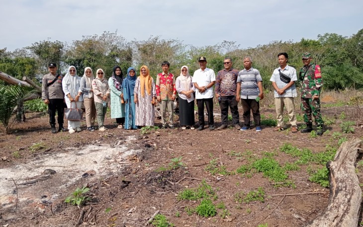 Desa Tanjung Bunga Lakukan Penanaman Jagung 